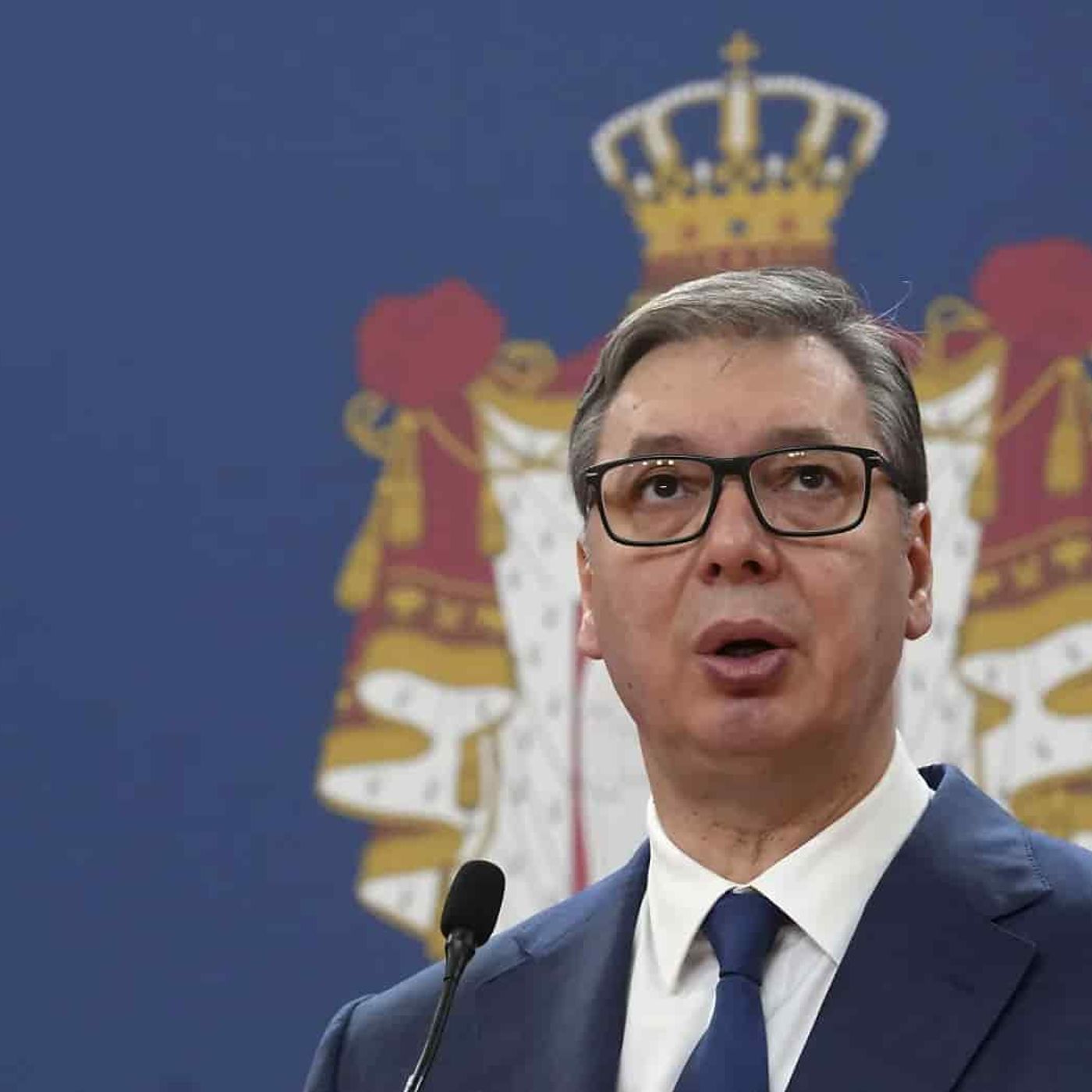 Botte da orbi in Serbia: tutti contro il presidente Vucic e Vucic contro tutti episode artwork
