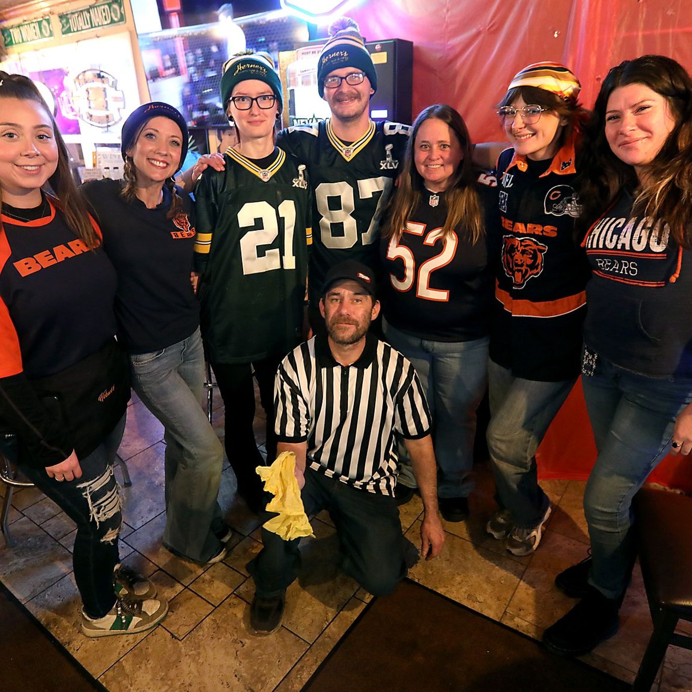Divided loyalties: Bears, Packers fans share the love in McHenry County area, sometimes in same family