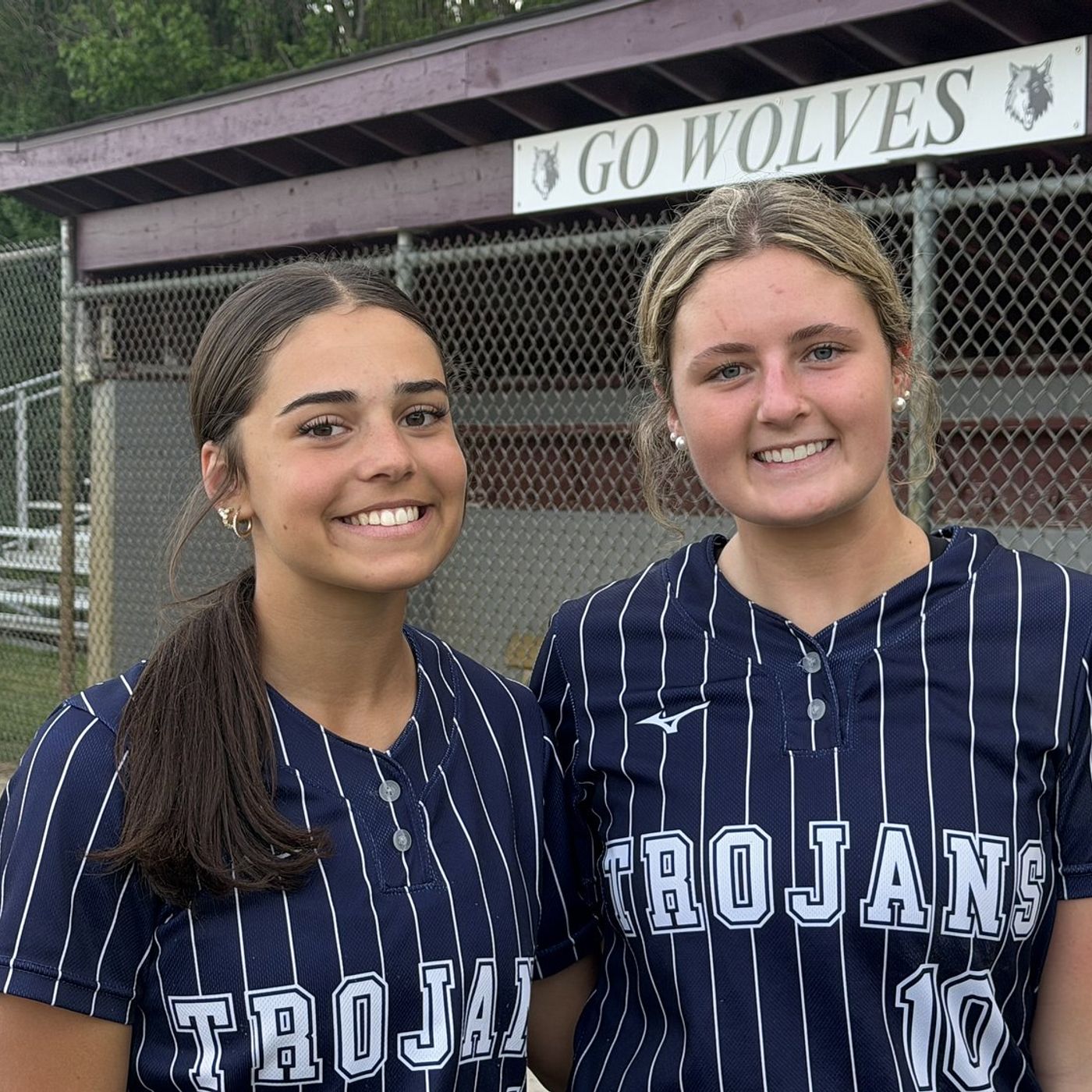 Emily Glen provides walk-off heroics as Cary-Grove rallies multiple times to beat Harvard episode artwork