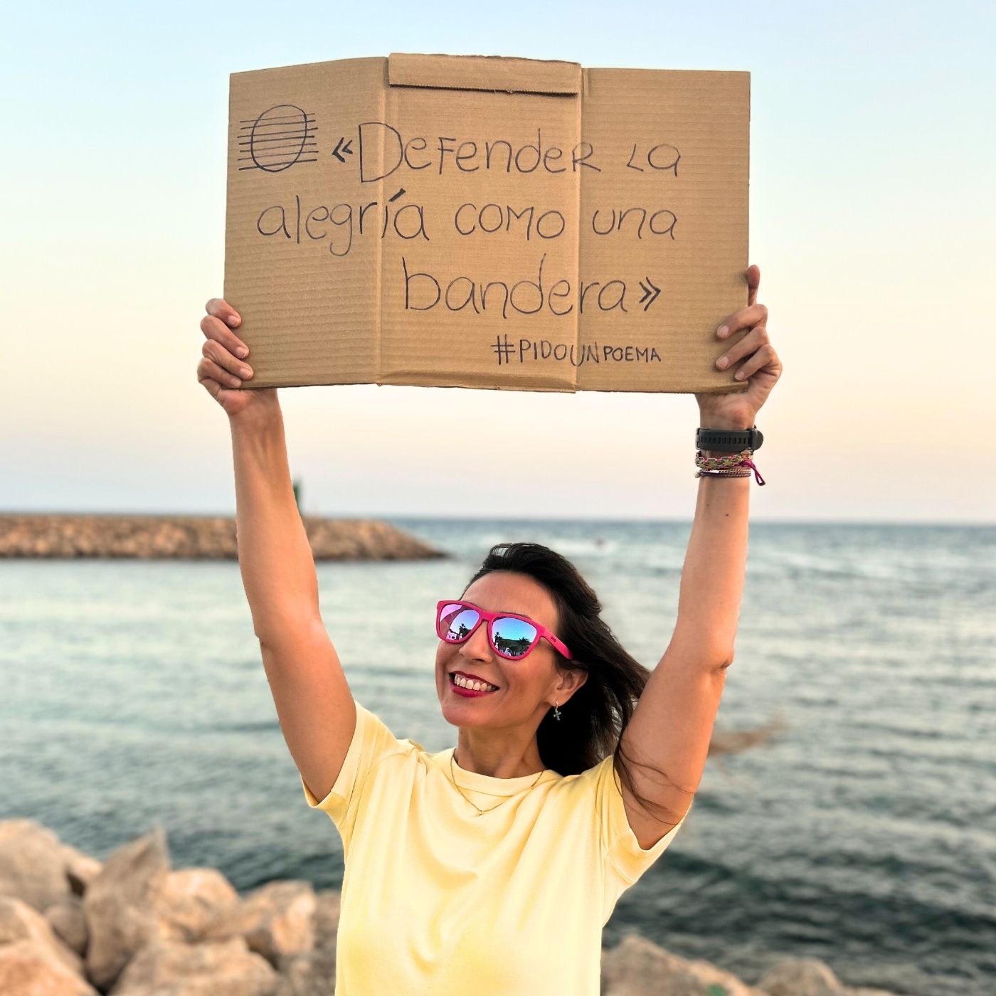 T6 | ¡Celebremos cuatro años de Latitudes ! Pido un Poema de Mario Benedetti. T6 | ¡Celebremos cuatro años de Latitudes ! Pido un Poema de Mario Benedetti.