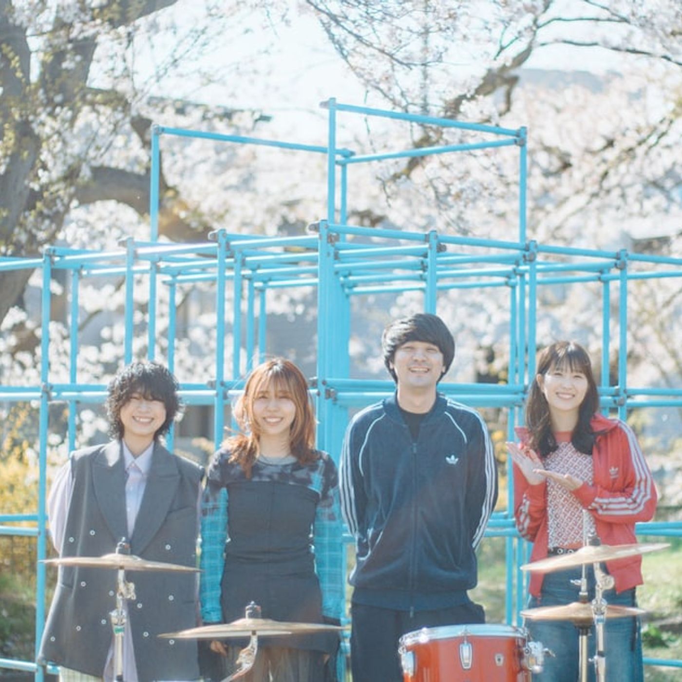 カネヨリマサルのMVをダウ90000蓮見が初監督、演劇公演「ロマンス」の主題歌 - 音楽ナタリー episode artwork