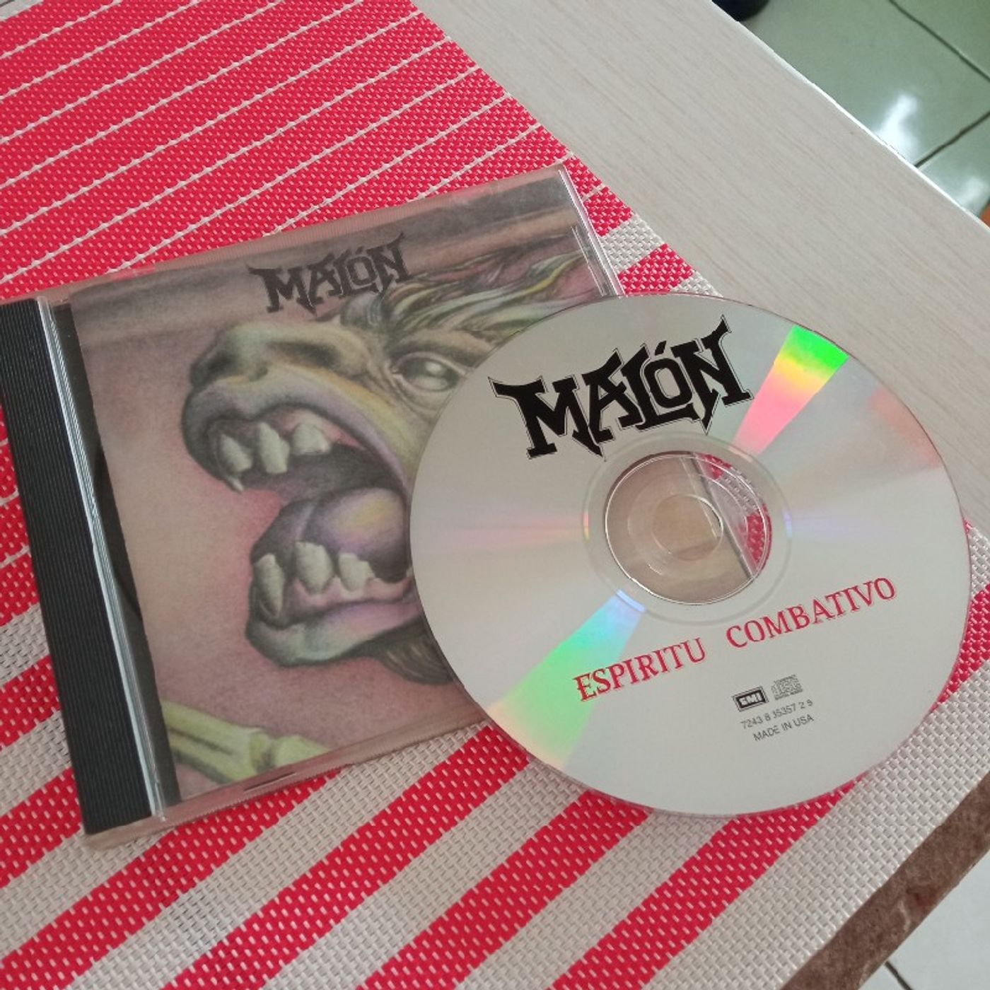 De Vinilos Y Compactos