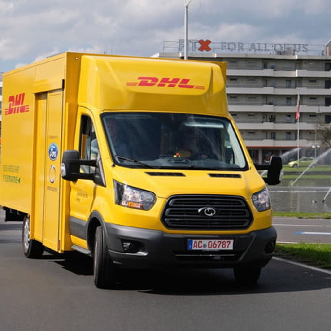 The Electric Car Superstar