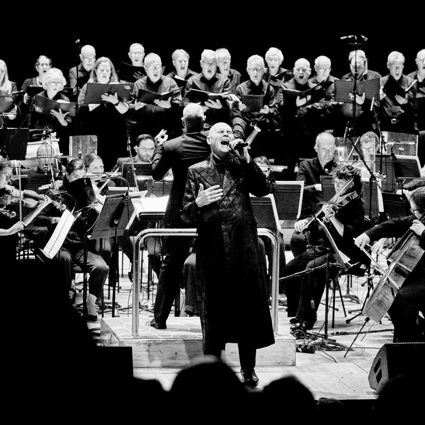 Watch Billy Corgan play Smashing Pumpkins’ classic ‘Mellon Collie & The Infinite Sadness’ with orchestra and chorus at London’s Royal Festiv episode artwork