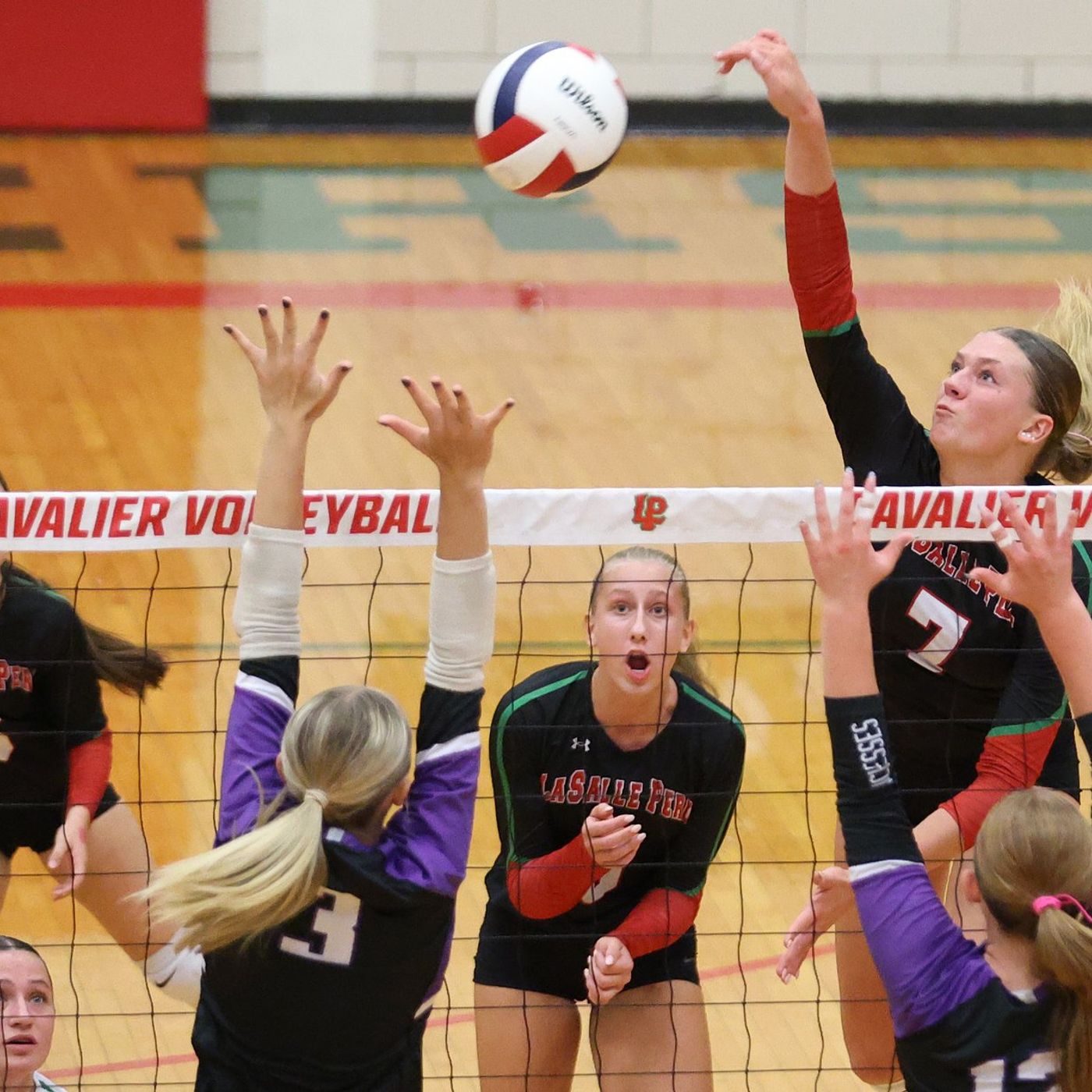 La Salle-Peru celebrates milestones, starts strong and cruises past Dixon episode artwork
