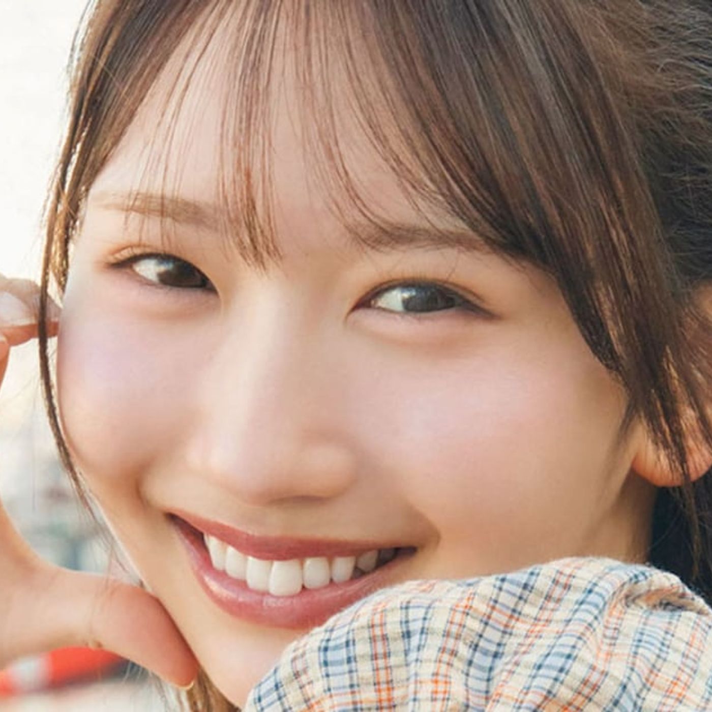 日向坂46藤嶌果歩のおはようカット公開、1st写真集からの先行カット第12弾 - 音楽ナタリー episode artwork
