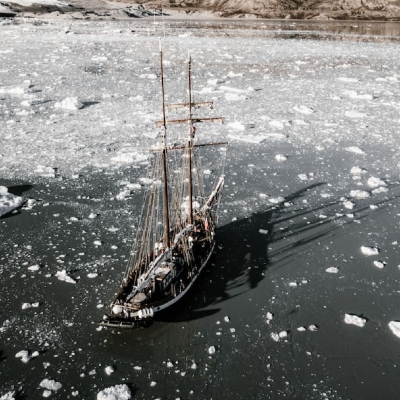 Episodio 26 ¿Qué ocurrió con la expedición del HMS The Terror y el HMS Erebus? Misterio en el Ártico de 1845. episode artwork