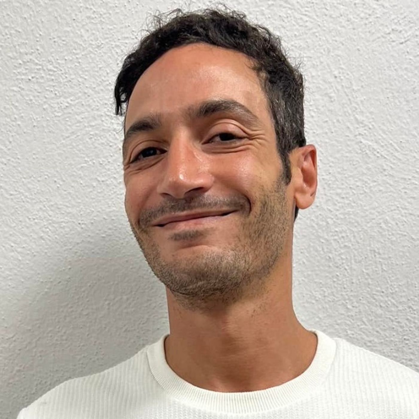 #529 Seif è libero, le scuole cadono a pezzi e altre storie di Roma episode artwork