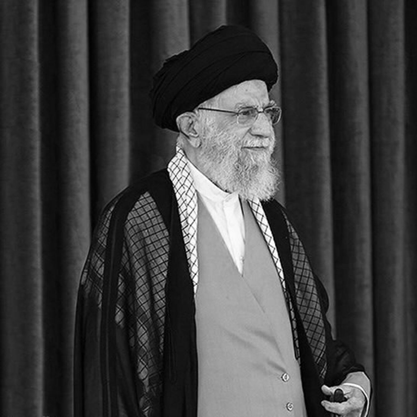 بازارگرمی و بازاریابی مسخره خامنه‌ای برای شعبدهٔ انتخابات خبرگان و مجلس رژیم