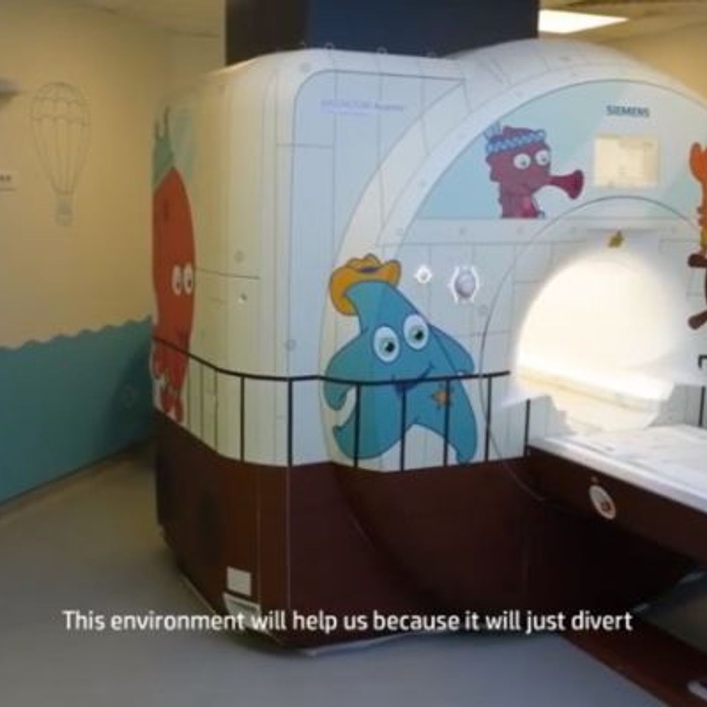 Cet hôpital de Brest propose des IRM moins stressants pour les enfants grâce à ce sous-marin episode artwork