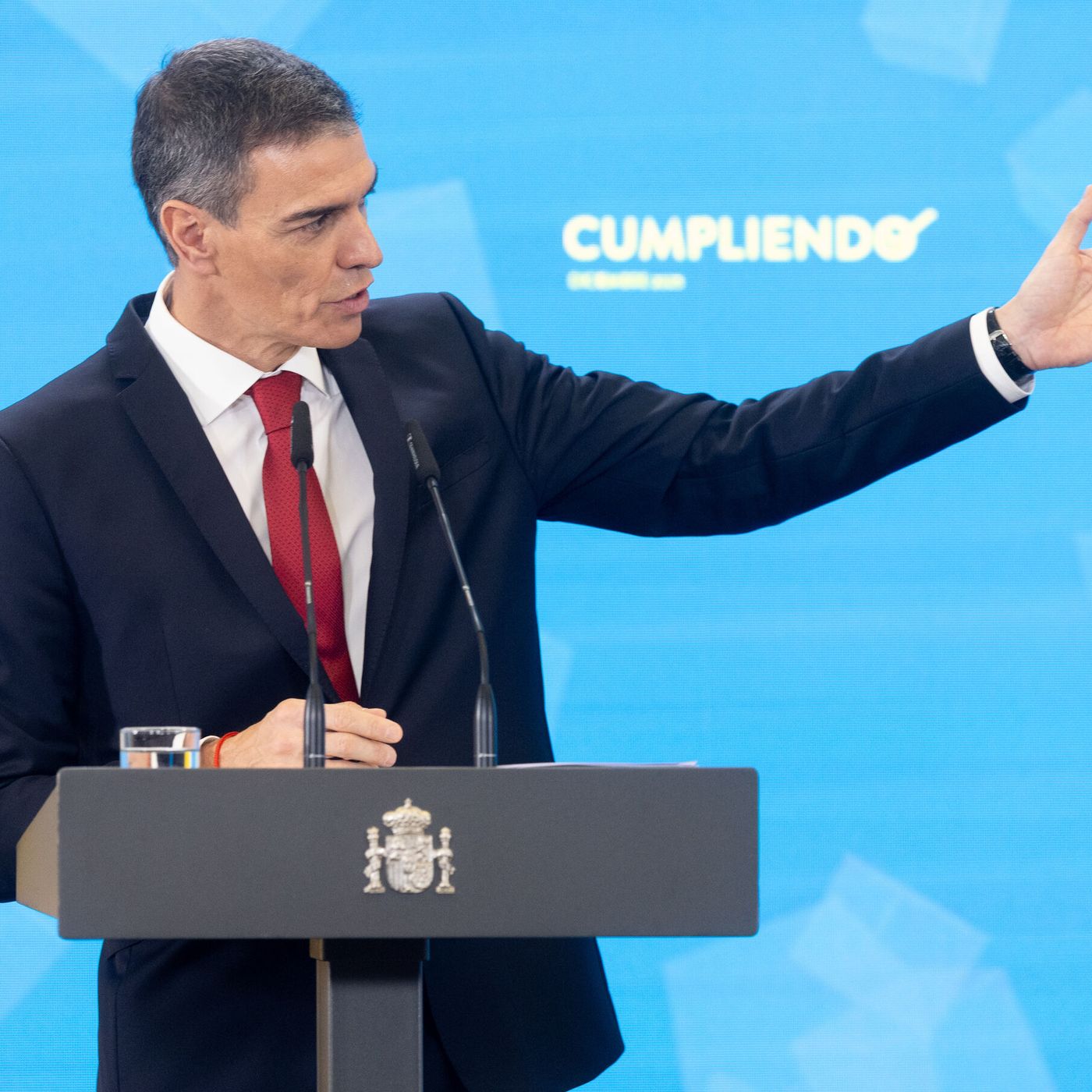 Editorial de Llamas. El Hundimiento de Pedro Sánchez