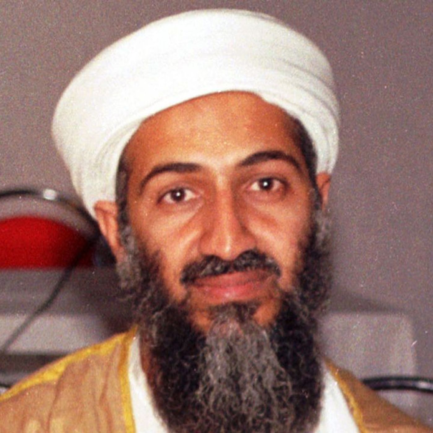 Osama bin Laden: dal cuore della monarchia saudita al volto del terrore globale