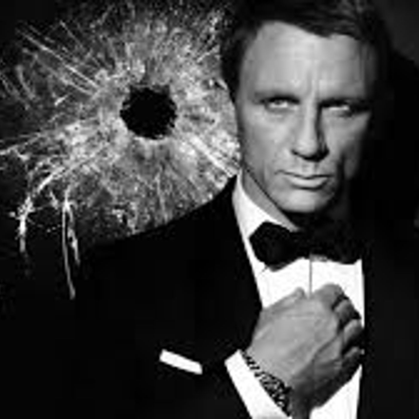 FREEZE FRAME: "Spectre," "The Peanuts Movie," "The Assassin," "Miss You Already" episode artwork