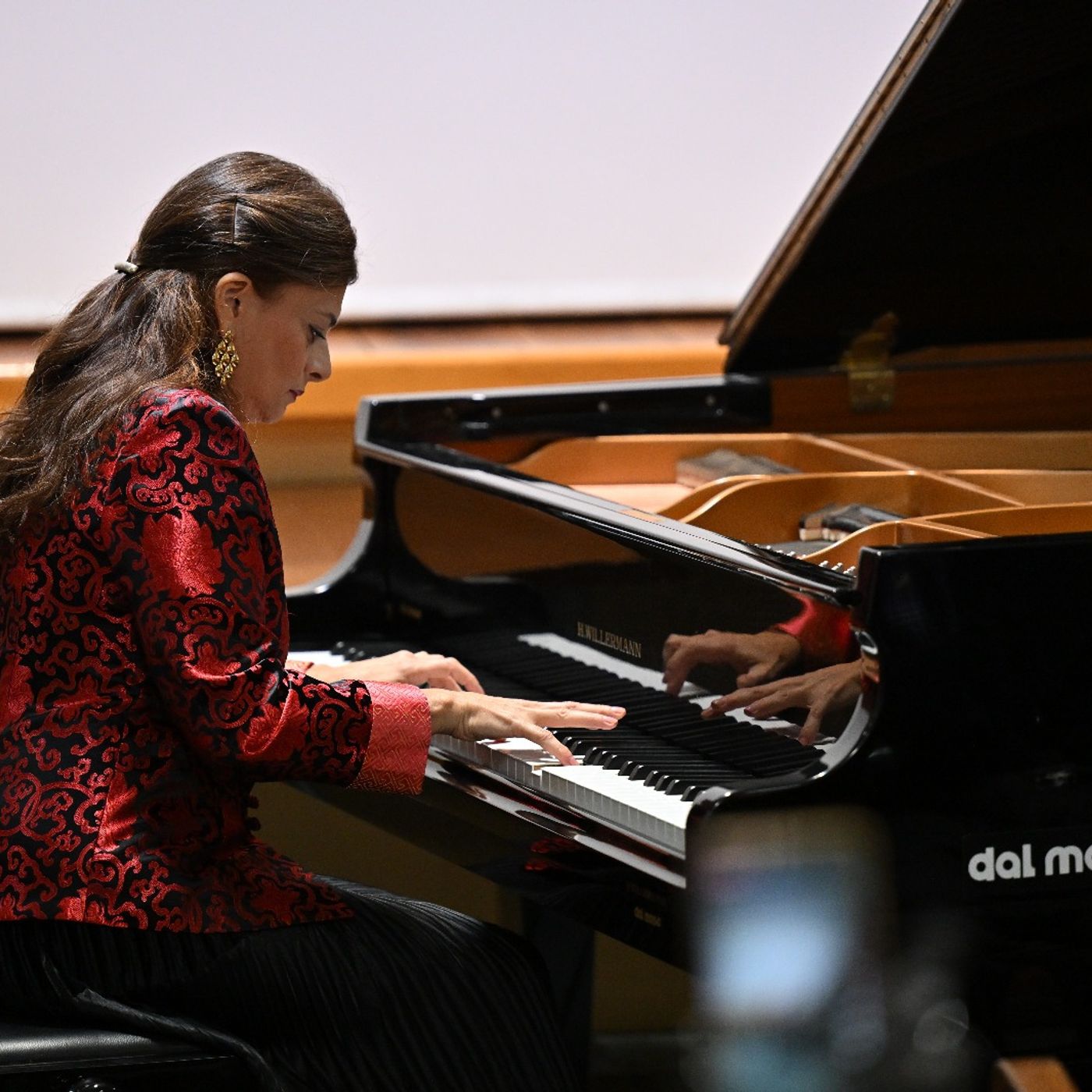 Ingrid Carbone: quando musica e matematica diventano un’unica esperienza episode artwork