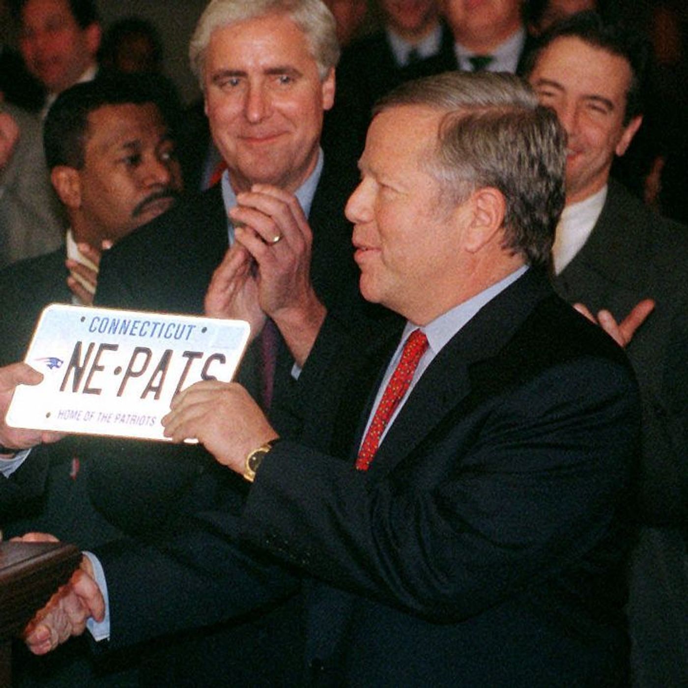 When the New England Patriots almost moved to Connecticut in 1998 episode artwork