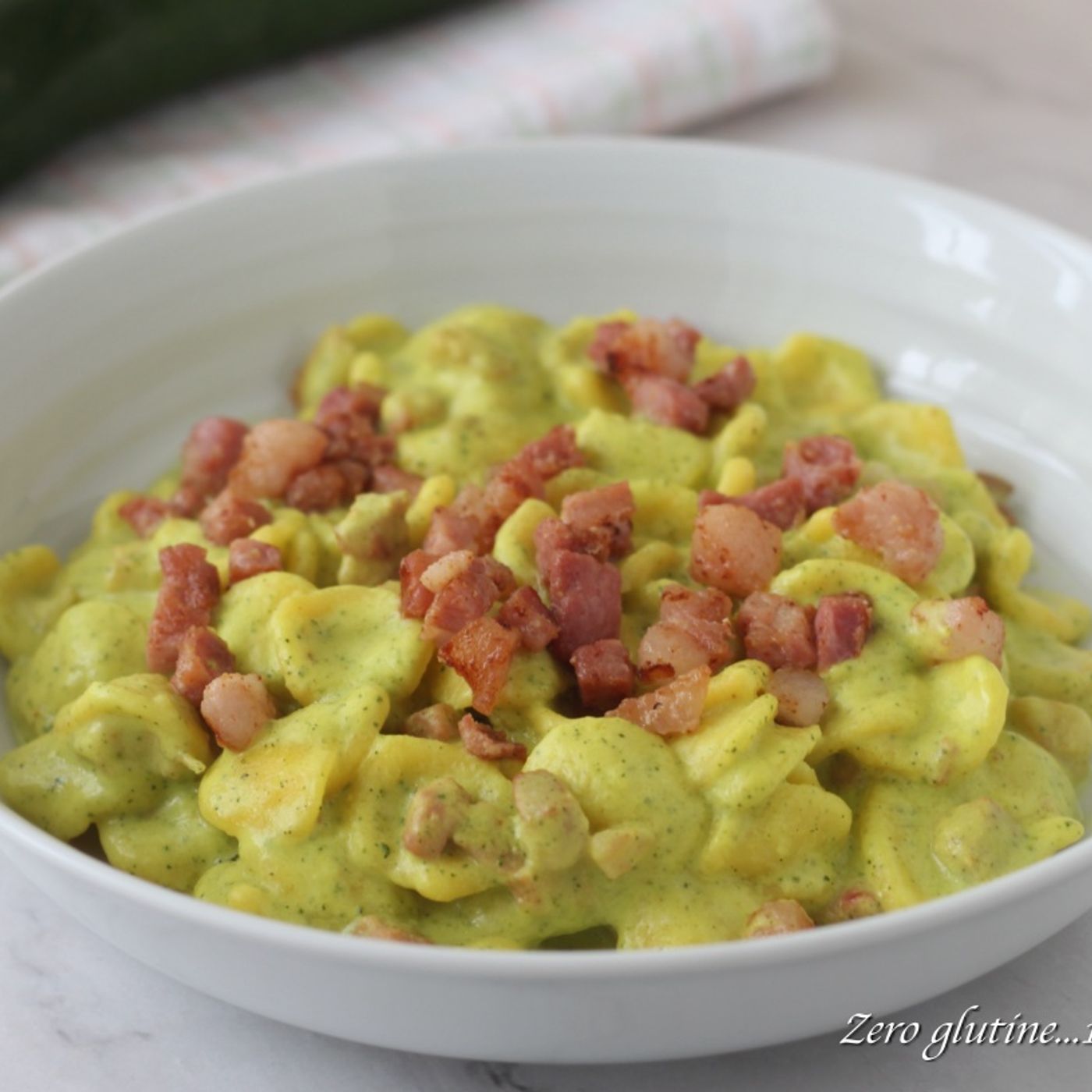 Orecchiette con crema di zucchine curcuma e pancetta episode artwork