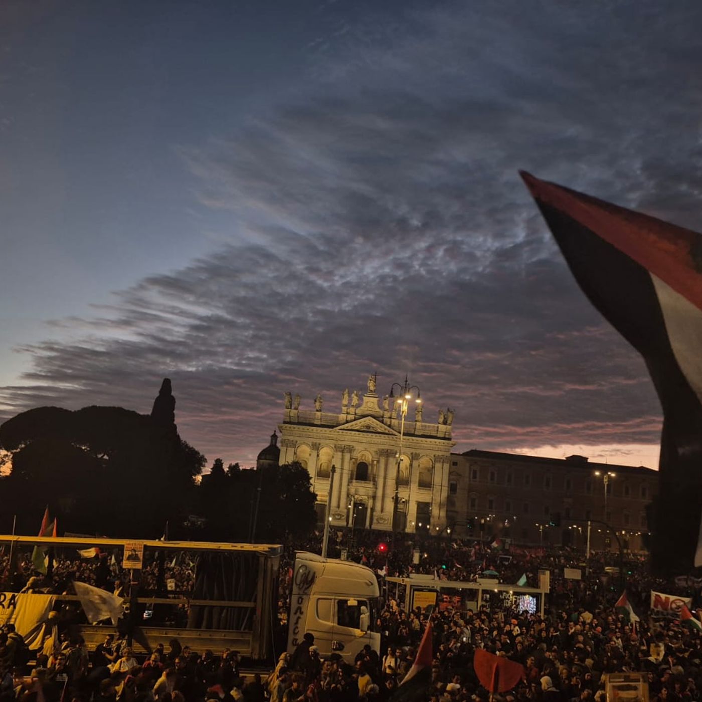 #821 La marea di Roma per la Palestina e altre storie episode artwork