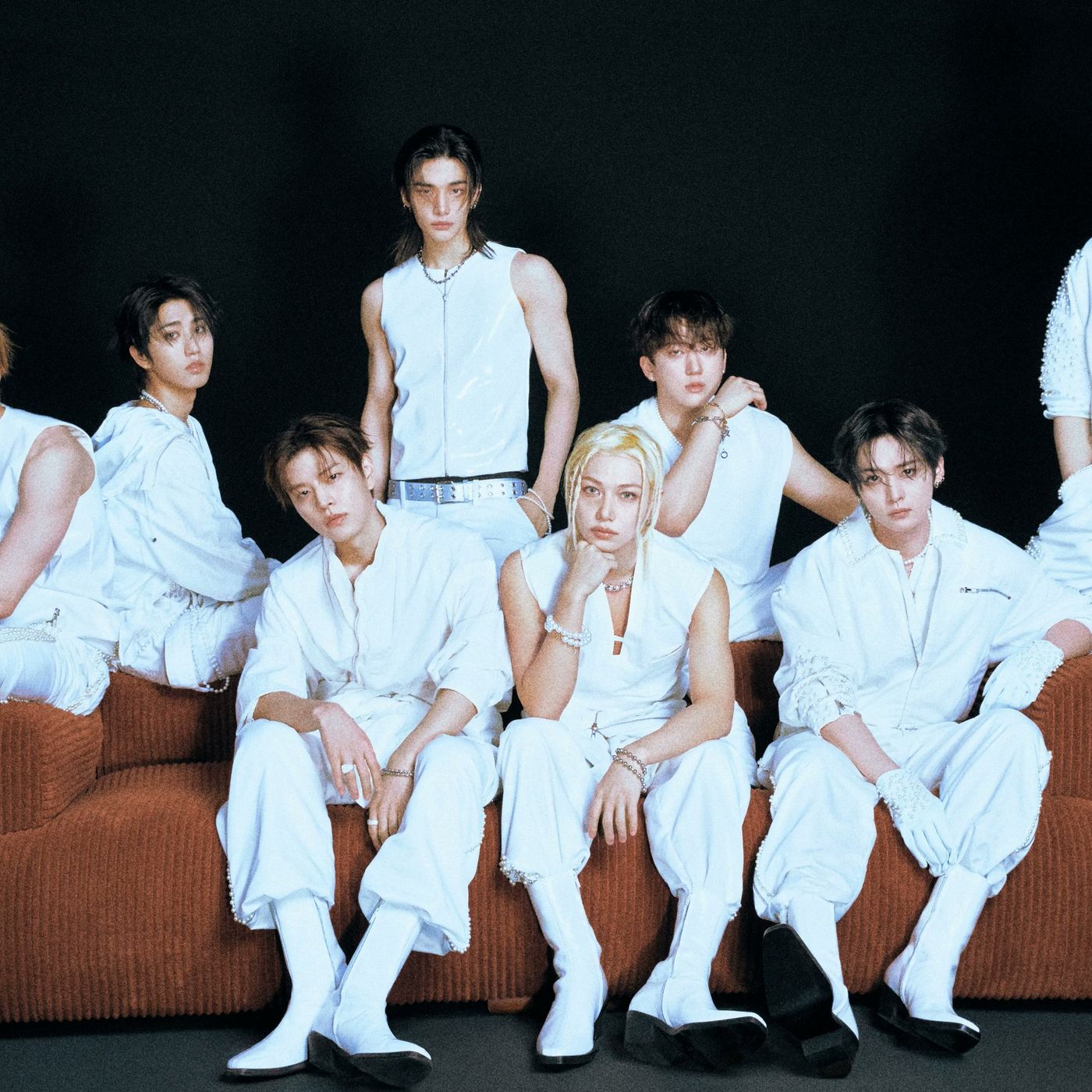Stray Kids’ “THIS & THAT” Achieves Their Biggest 3rd Week Yet In Top 10 Of Billboard 200 | Soompi episode artwork