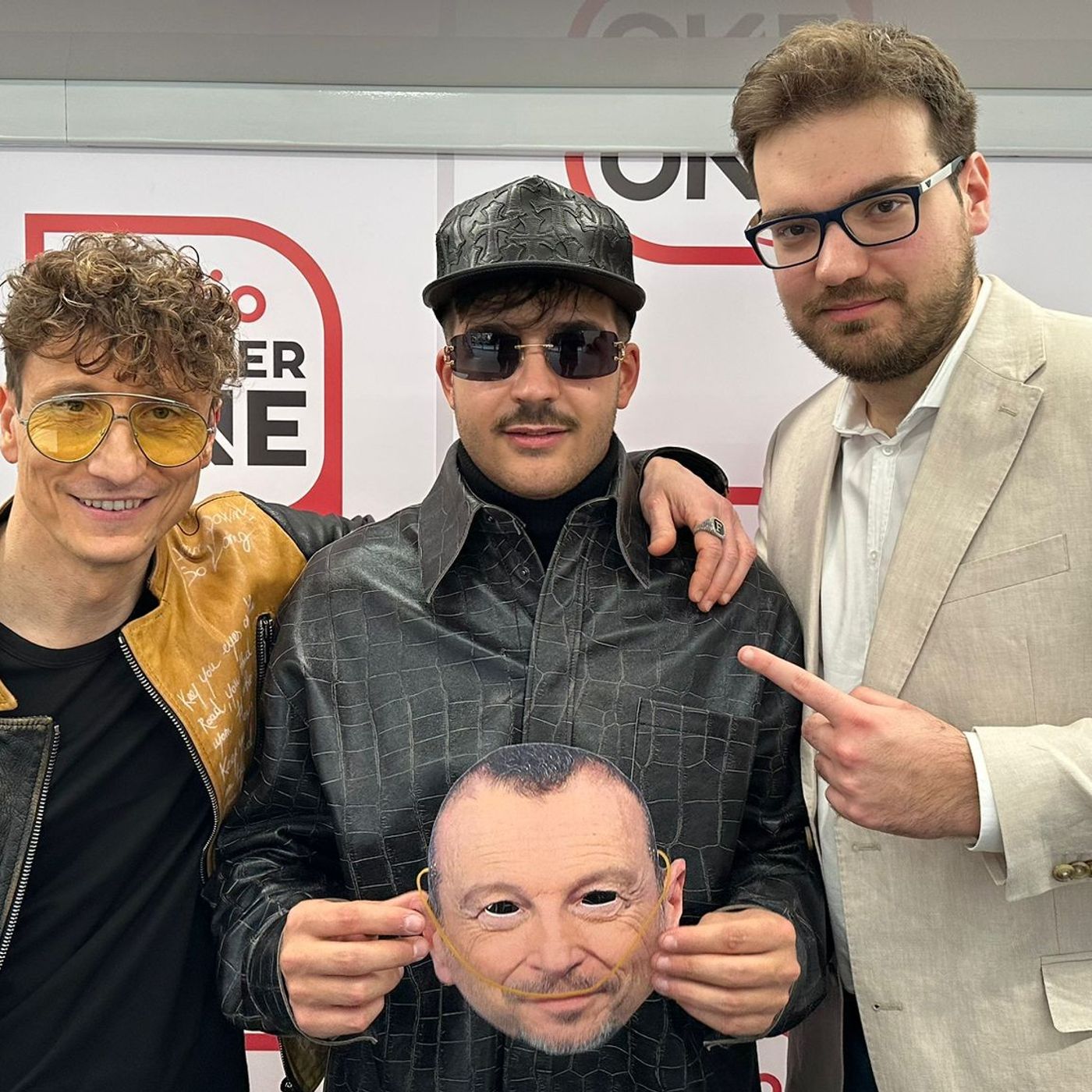 Sanremo 2024, Geolier: «A Sanremo porto me stesso e la mia cultura» episode artwork
