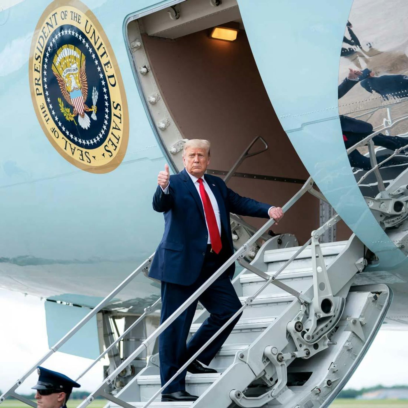 Tariff Pause, Middle East Trip, Crypto Corruption episode artwork
