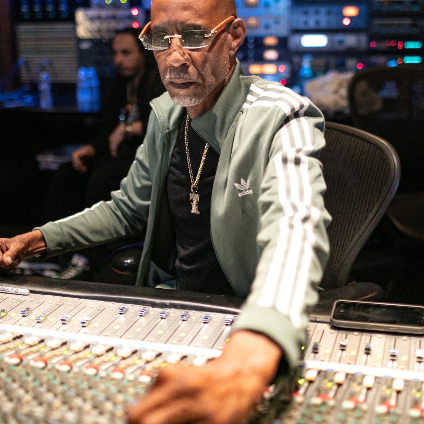 Former Death Row Records producer Chris “The Glove” Taylor talks about his new venture “NFT Drop”! episode artwork