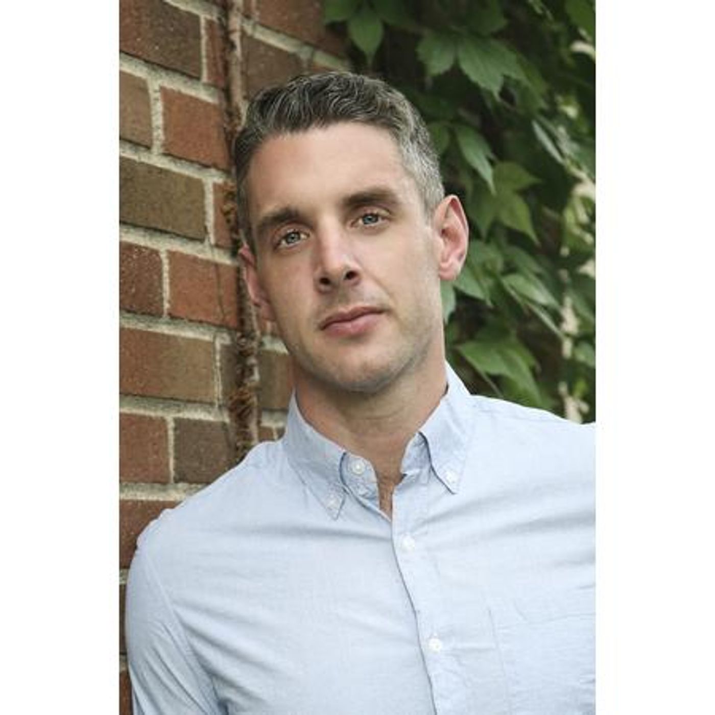 How Did This Filmmaker Succeed While Breaking into the Book Industry?