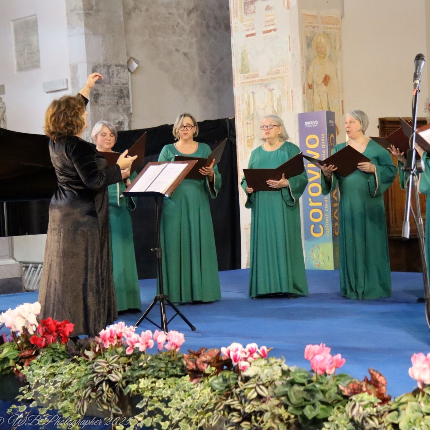 22/12/2025 - "Ad Missam 2025, in te Domine Speravi": luoghi di speranza e canto gregoriano con la Schola Gregoriana femminile Albarosa episode artwork