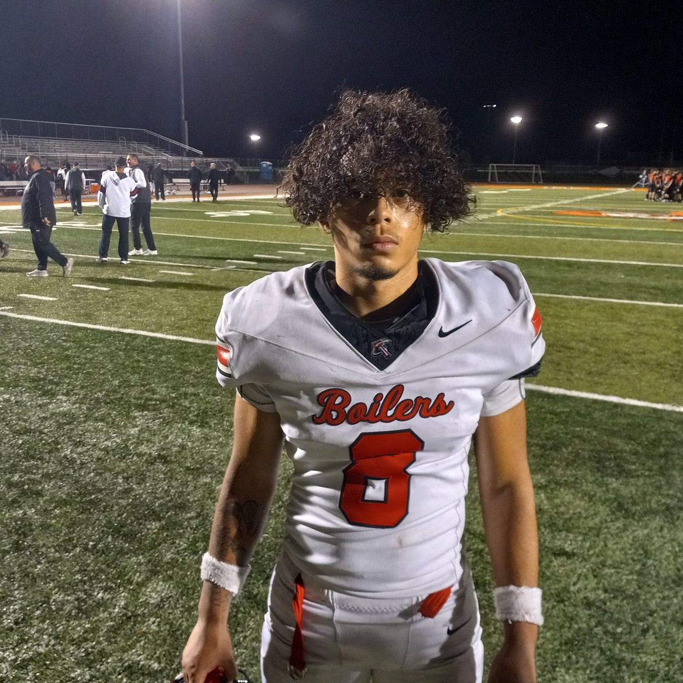 Bradley-Bourbonnais buckles down to end Lincoln-Way West’s unbeaten season episode artwork