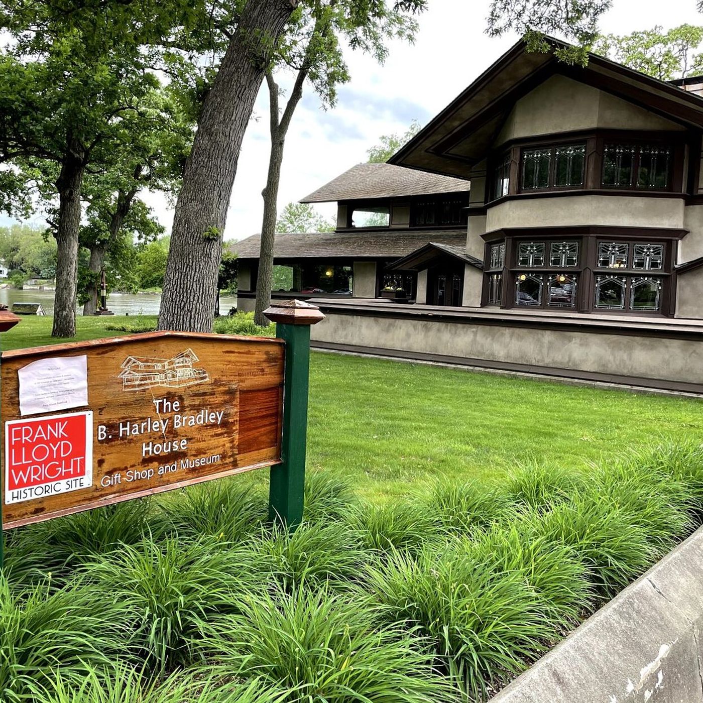 5 Things to Do in Kankakee County:  Wright in Kankakee Tulip Gala, April Grooves Day episode artwork