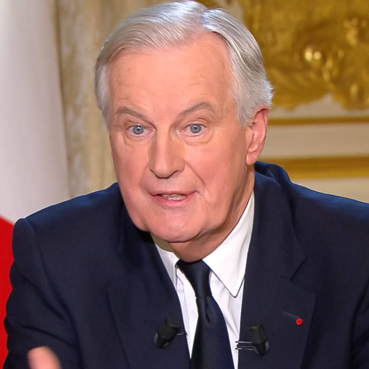 La Francia appesa ad un filo. In bilico il Governo Barnier. Oggi il voto di sfiducia | 04/12/2024 | Il Corsivo episode artwork