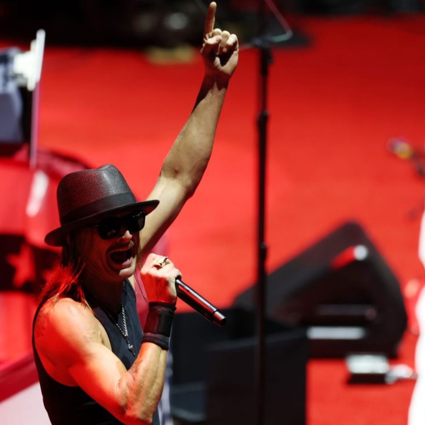 Kid Rock Shares Why Eminem Switched Songs on His Faith-Based Album – And Whether They Talk Politics Together