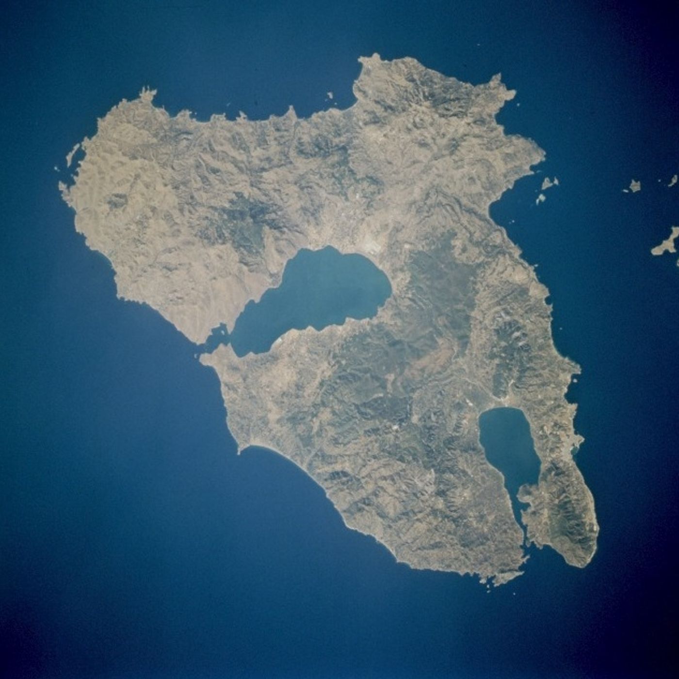 15/06/2026 - Servizio Civile con la Caritas di Udine: le testimonianze di due partecipanti sull'isola di Lesbo in Grecia episode artwork