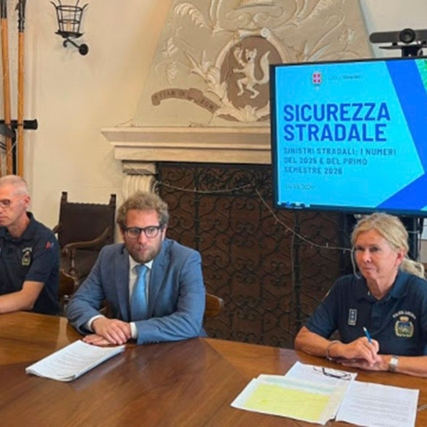 E’ la distrazione la principale causa di incidenti. Subito dopo la velocità episode artwork