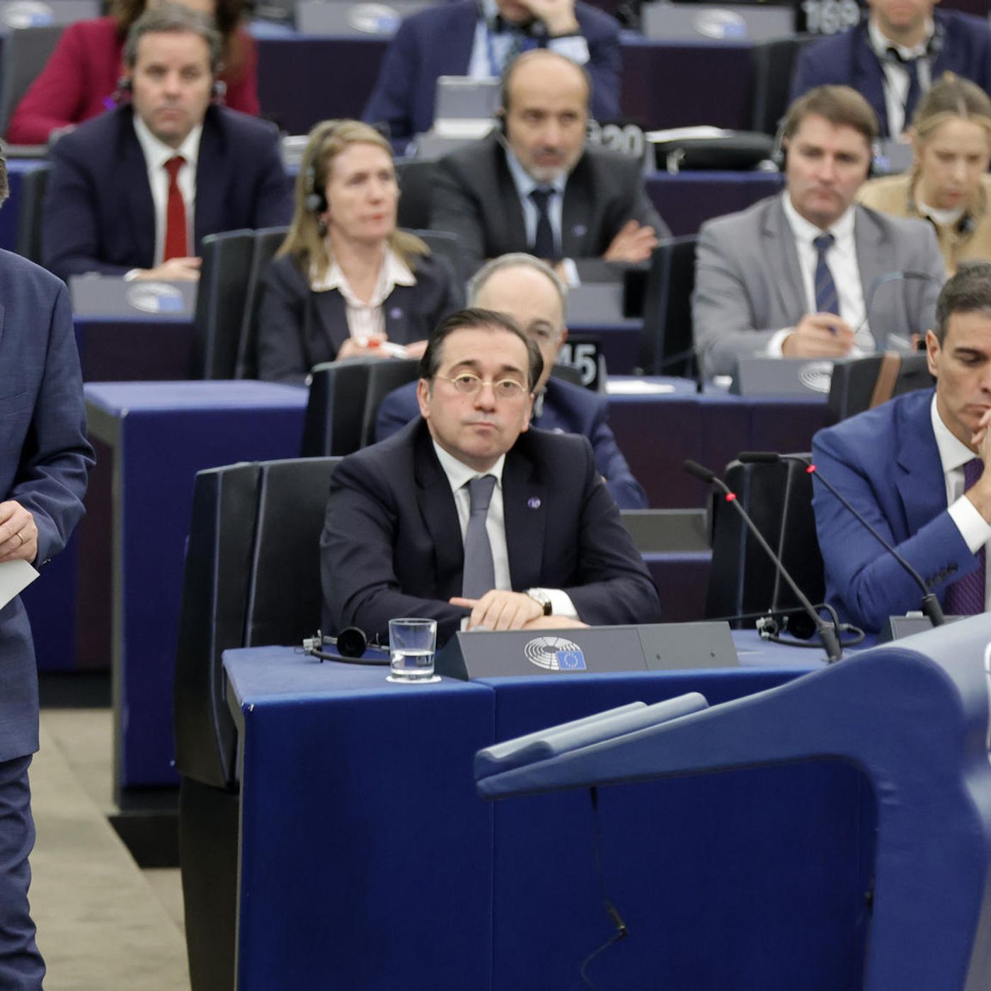 La oficialidad del catalán en Europa "es una pérdida de tiempo y dinero"