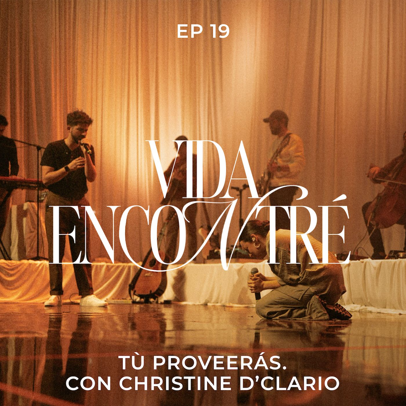 Ep. 19 Dios proveerá. Con Christine D’ Clario - Majo y Dan - Vida Encontré podcast