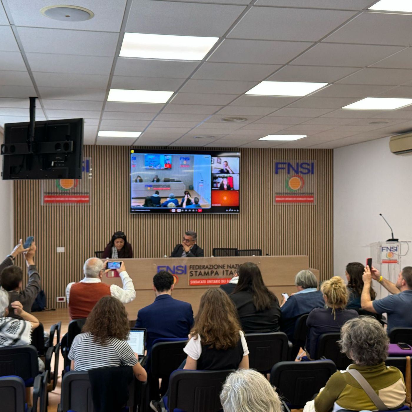 Gaza, delegazione italiana torna a Rafah episode artwork