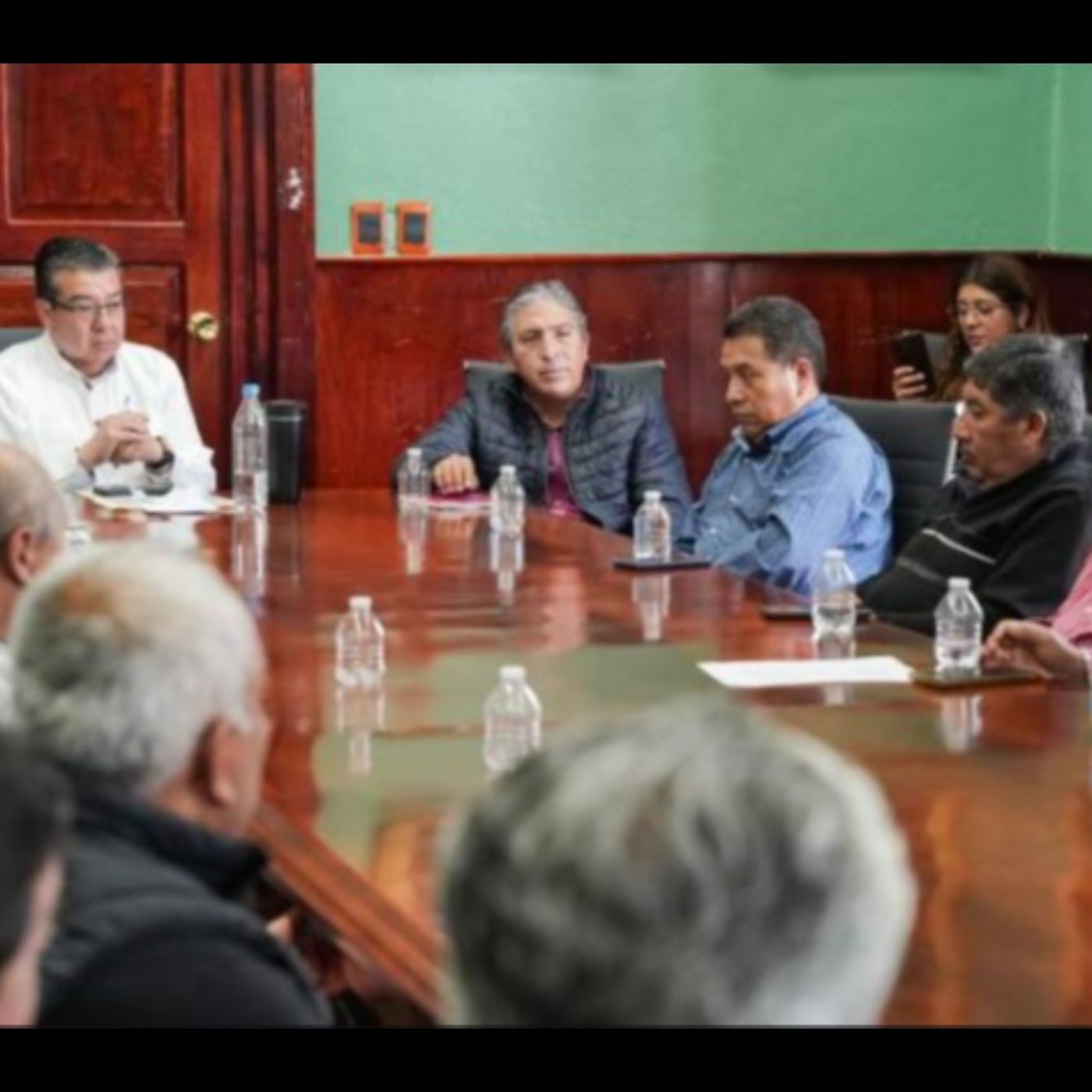 🚧 GOBIERNO DE TLAXCALA ABRE MESA DE DIÁLOGO CON TRANSPORTISTAS ANTE CIERRE VIAL 🚧 🚧 GOBIERNO DE TLAXCALA ABRE MESA DE DIÁLOGO CON TRANSPORTISTAS ANTE CIERRE VIAL 🚧