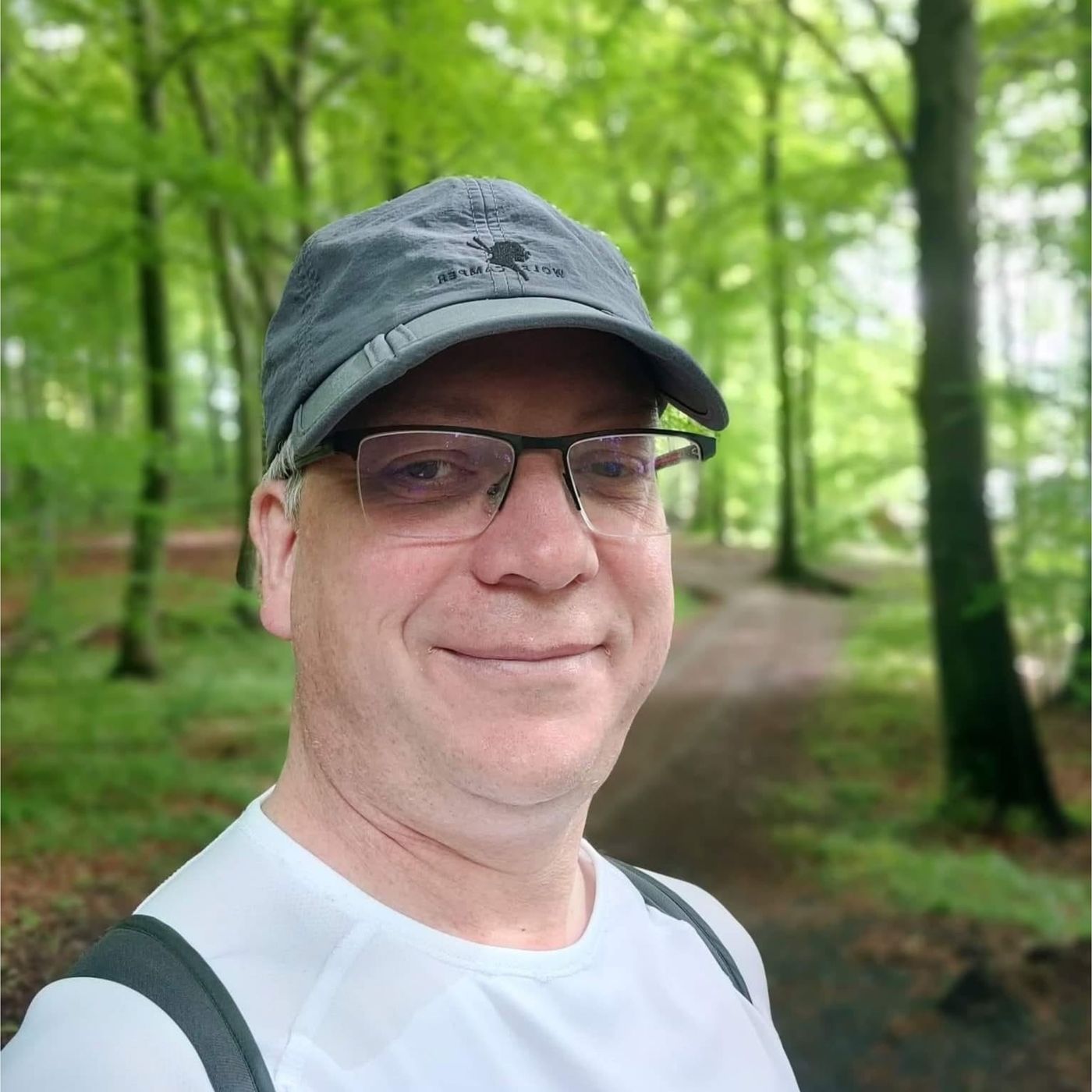 Henrik mistede pludselig sit livs kærlighed: "Den dag døde jeg også. Det var svært at se lyst på tingene. Det var svært at håbe!"