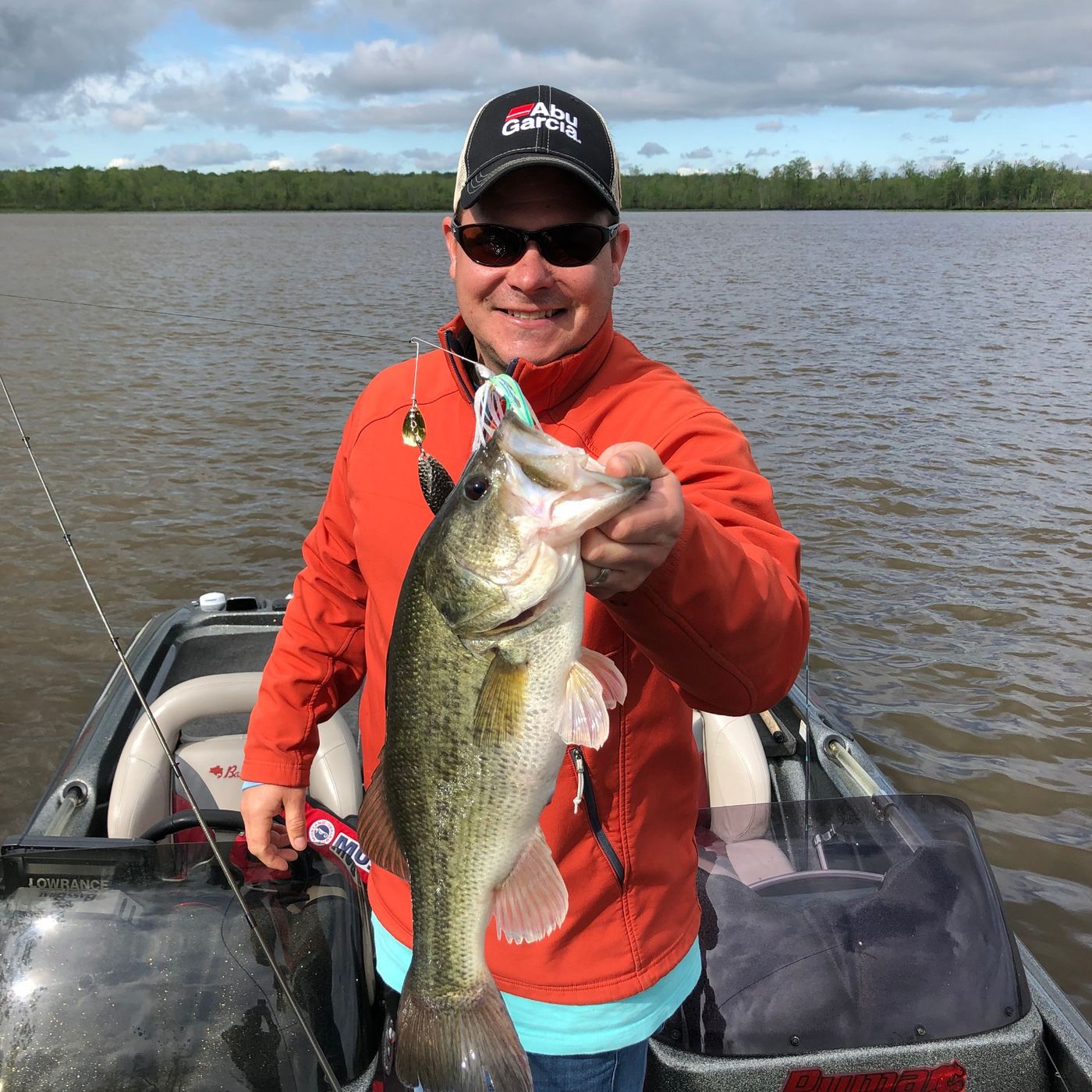 BackStage Fishing