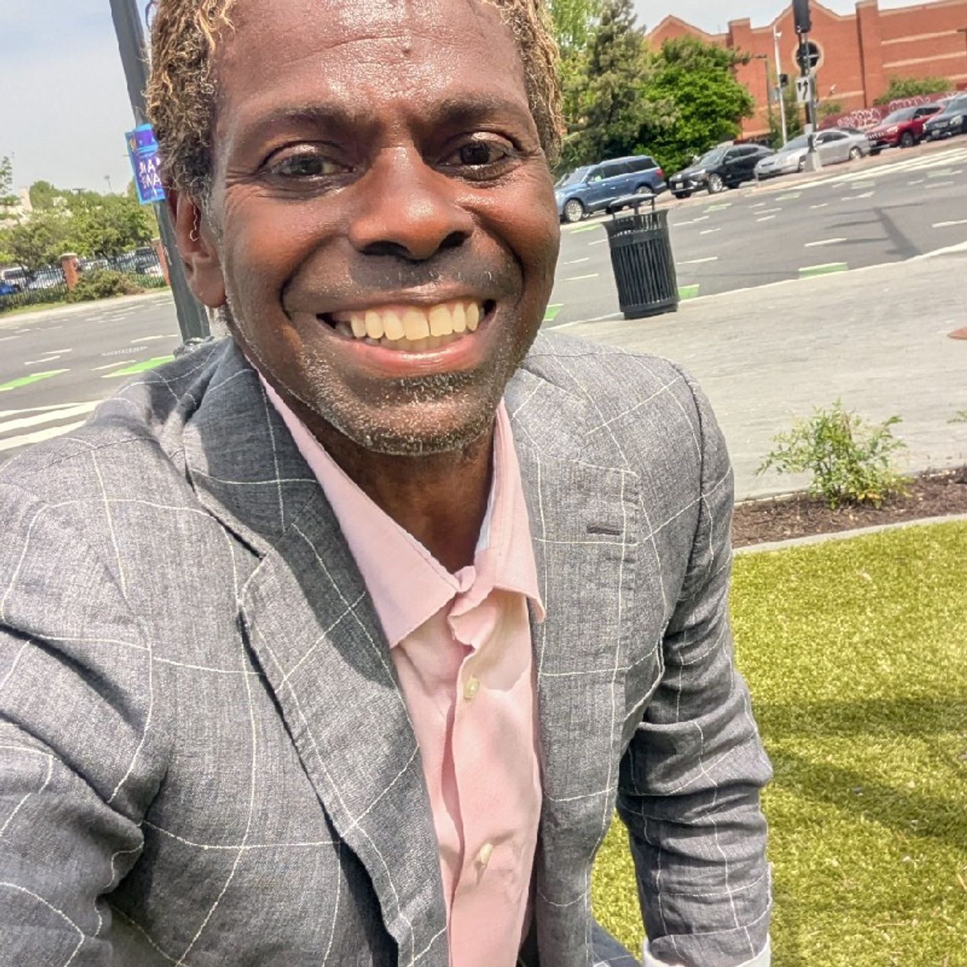 Episode 35 Charts Hot 100 - Terry Dwayne Ashford CEO DatMedia episode artwork
