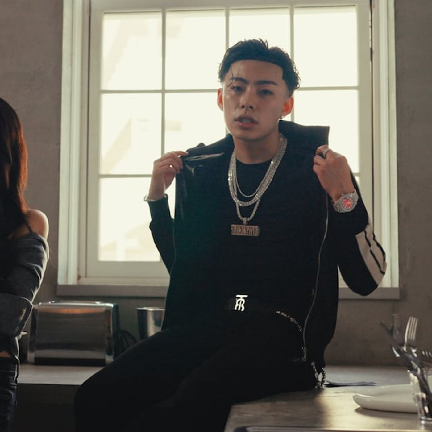お騒がせラッパーTee Shyne、インフルエンサーの横田未来と共演した「Pretty Bitch」MV公開（動画あり） - 音楽ナタリー episode artwork