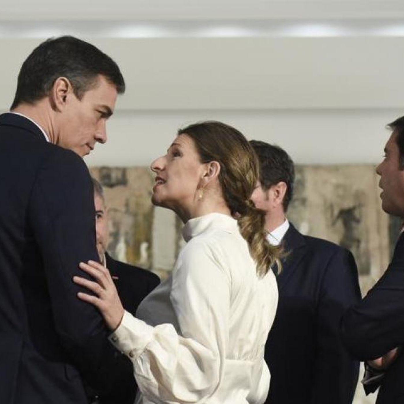 Tertulia de La Trinchera. Rebelión en la granja: show del Consejo de Ministros