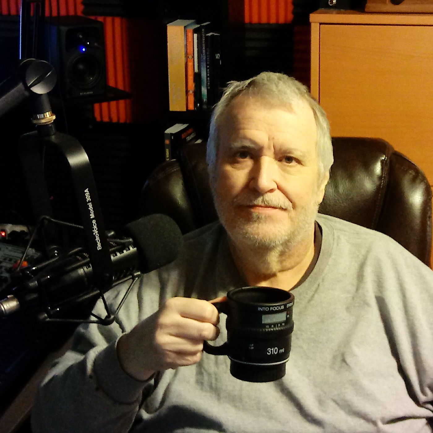 Night Dreams Talk Radio With Gary Anderson