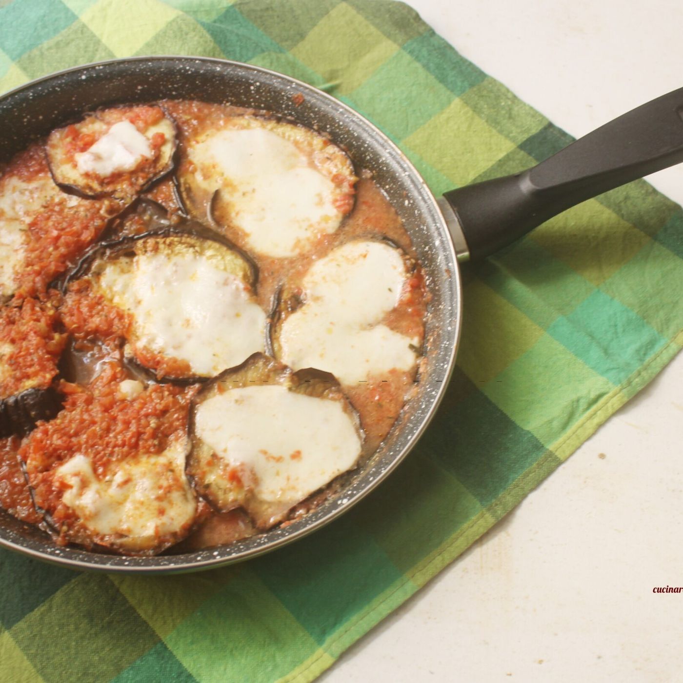 Melanzane alla pizzaiola in padella episode artwork