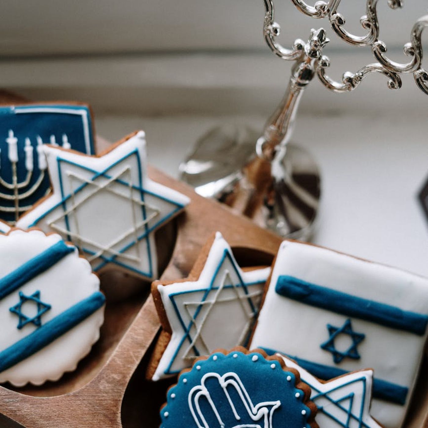 Canadian Jewish institutions receive hundreds of bomb threats in one day episode artwork