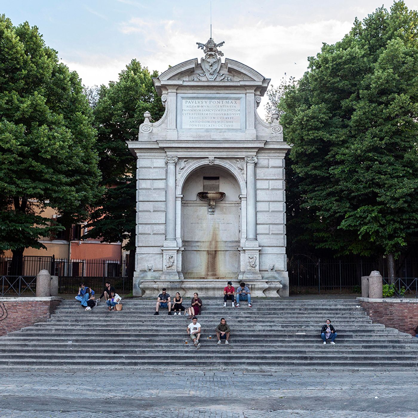#379 Il biglietto del bus, i problemi di Trastevere e altre storie di Roma episode artwork