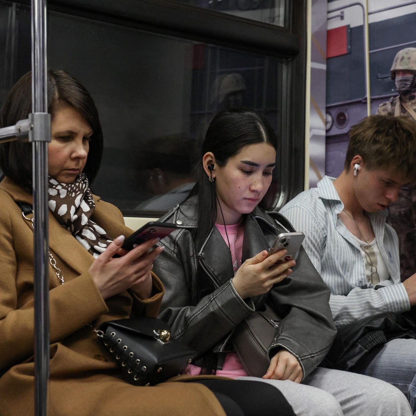 Why is Russia shutting off the internet? episode artwork