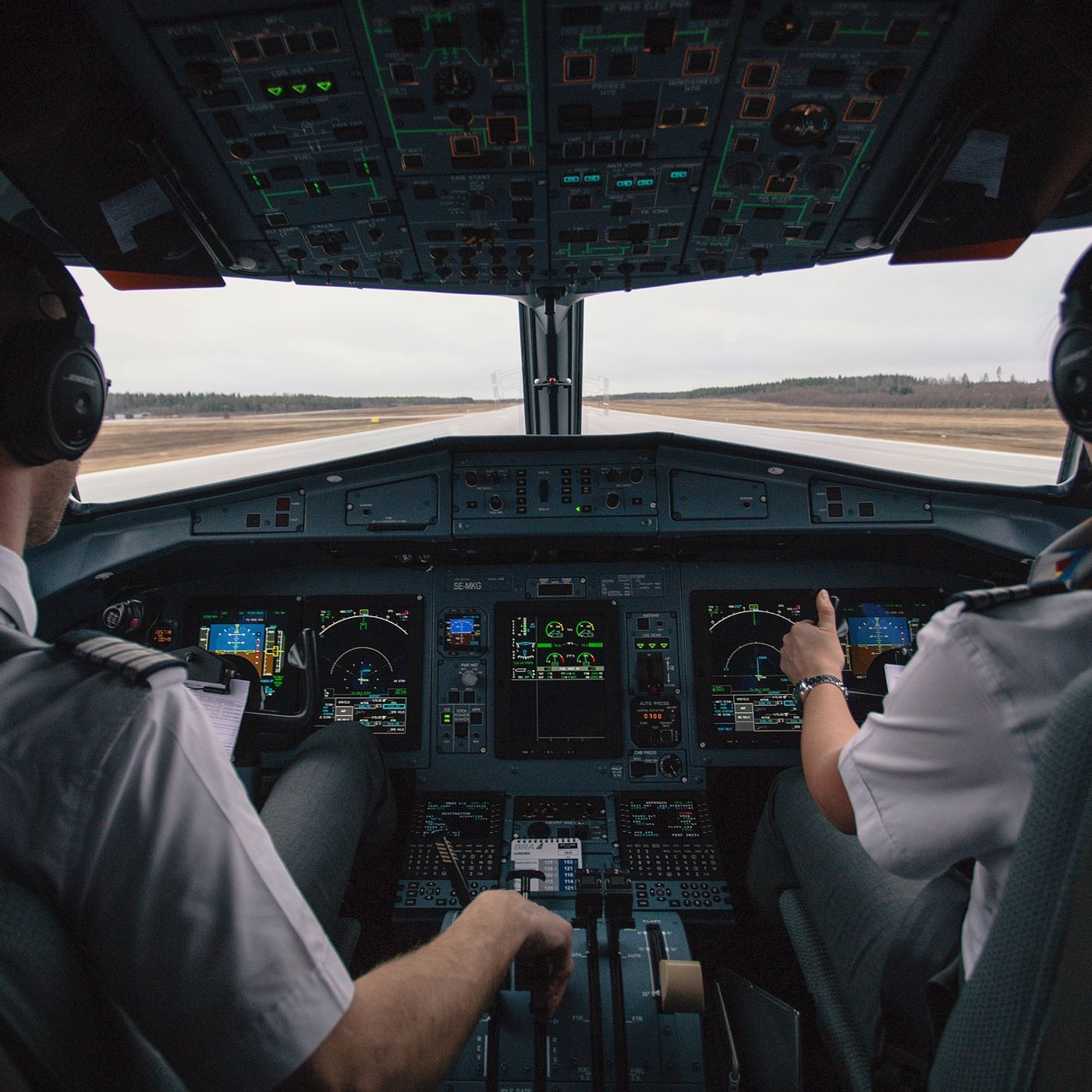 "Don't Buy the Cheap Tickets" and more tips from an airline insider episode artwork