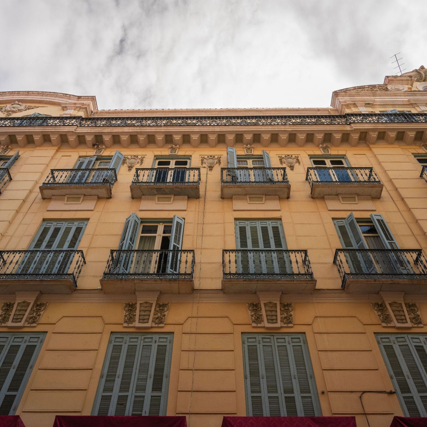Prensa económica: España es de los países donde más cae la vivienda en propiedad de toda la Unión Europea
