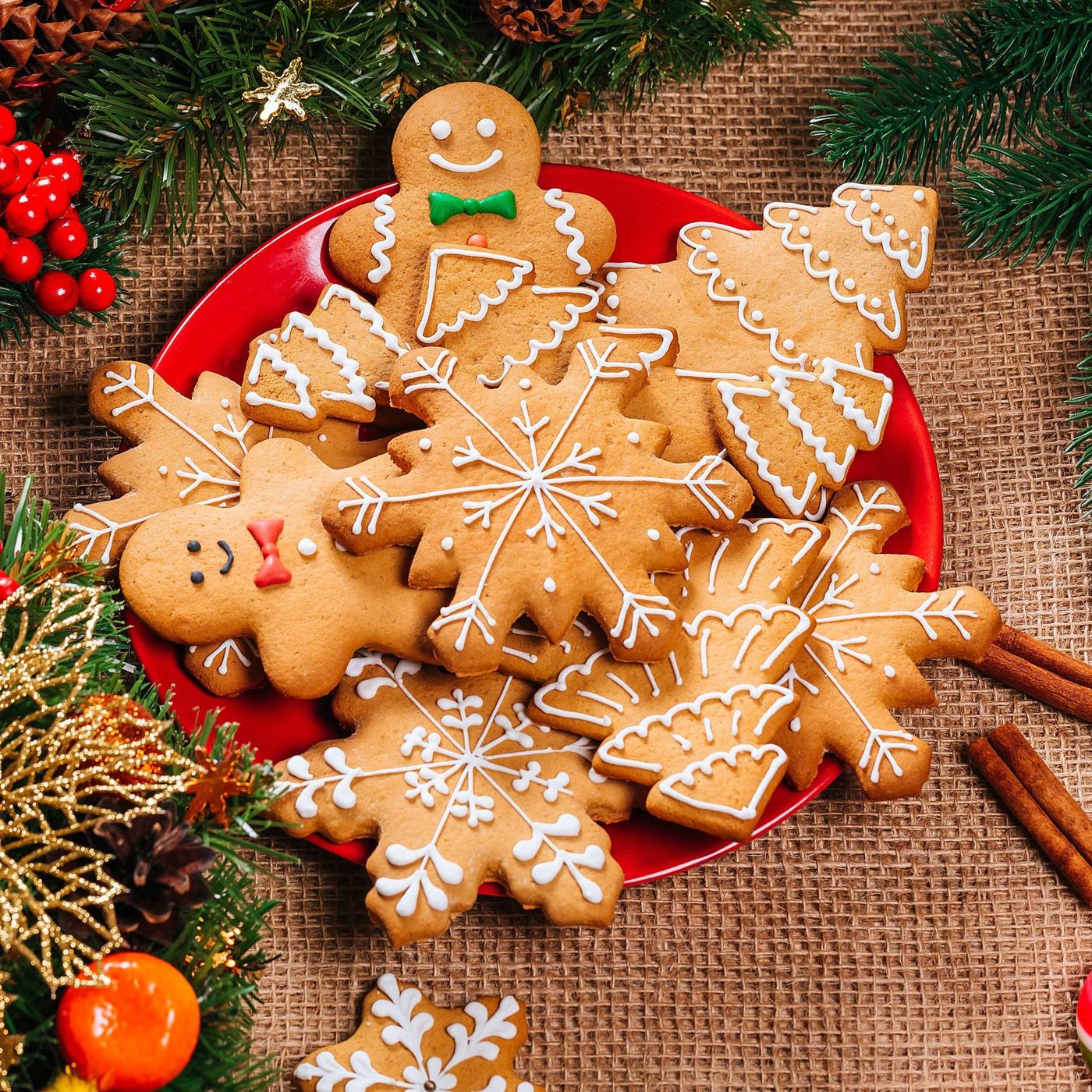Bombas navideñas: las conversaciones más polémicas para esta Nochebuena (sin mentar a Sánchez)